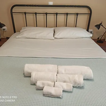 Lavender2 לינה וארוחת בוקר 4*